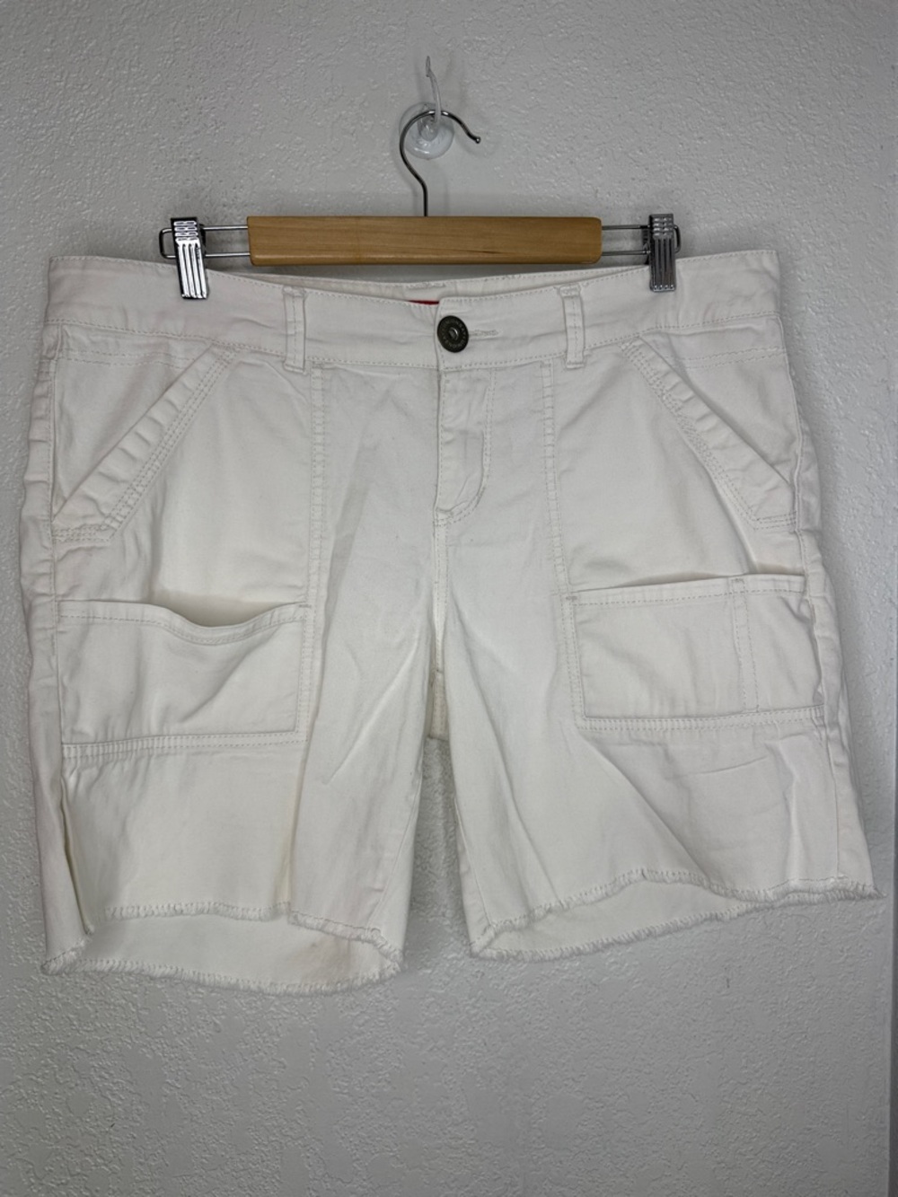 Unionbay White Cargo Shorts Utility Pockets Casual Summer Y2K Coastal Size 13